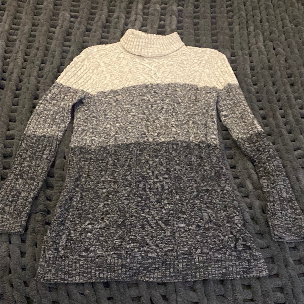 Jean Pierre Black and Gray Turtleneck Sweater